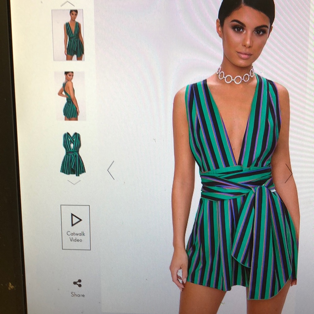 Green romper - Picture 2 of 4